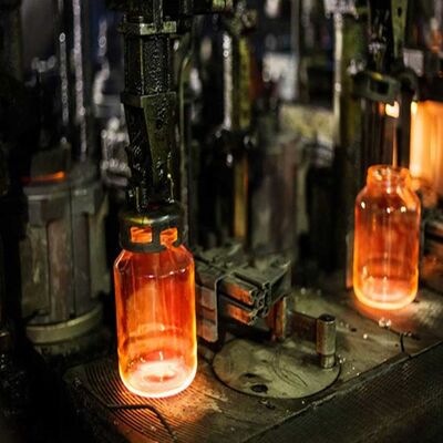 satın al Özel Boyutlu Konteyner Cam Üretim Hattı 380V Şişe Şekillendirme Makinesi online manufacture