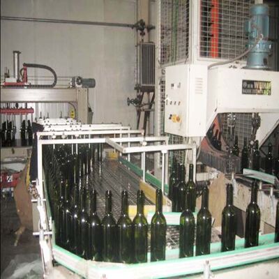 satın almak 380V Cam Şekillendirme Makinesi ile Endüstriyel 150TPD Cam Şişe Üretim Hattı Çevrimiçi üretim